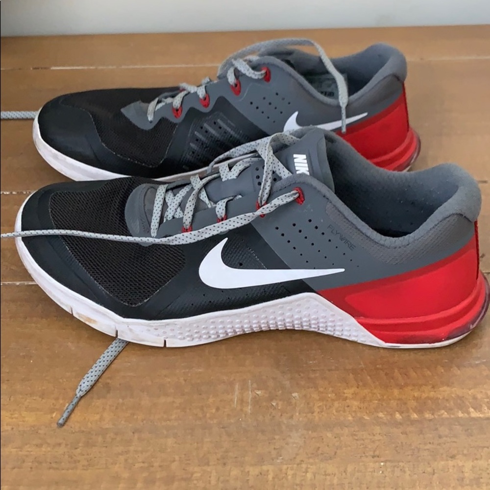 Nike Metcon 2 (mns 8.5/wms 10) lightly used